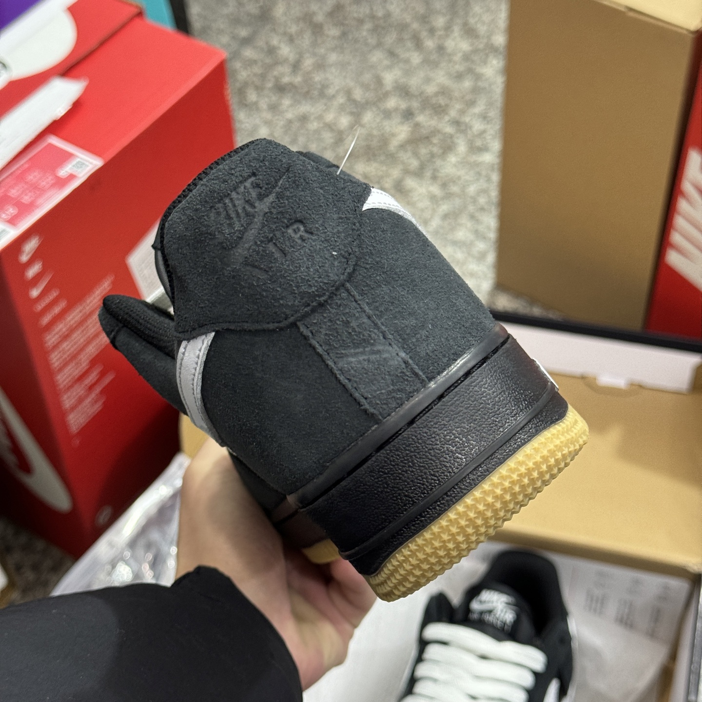 Nike Air Force 1 '07 LV8 IB6388-001 