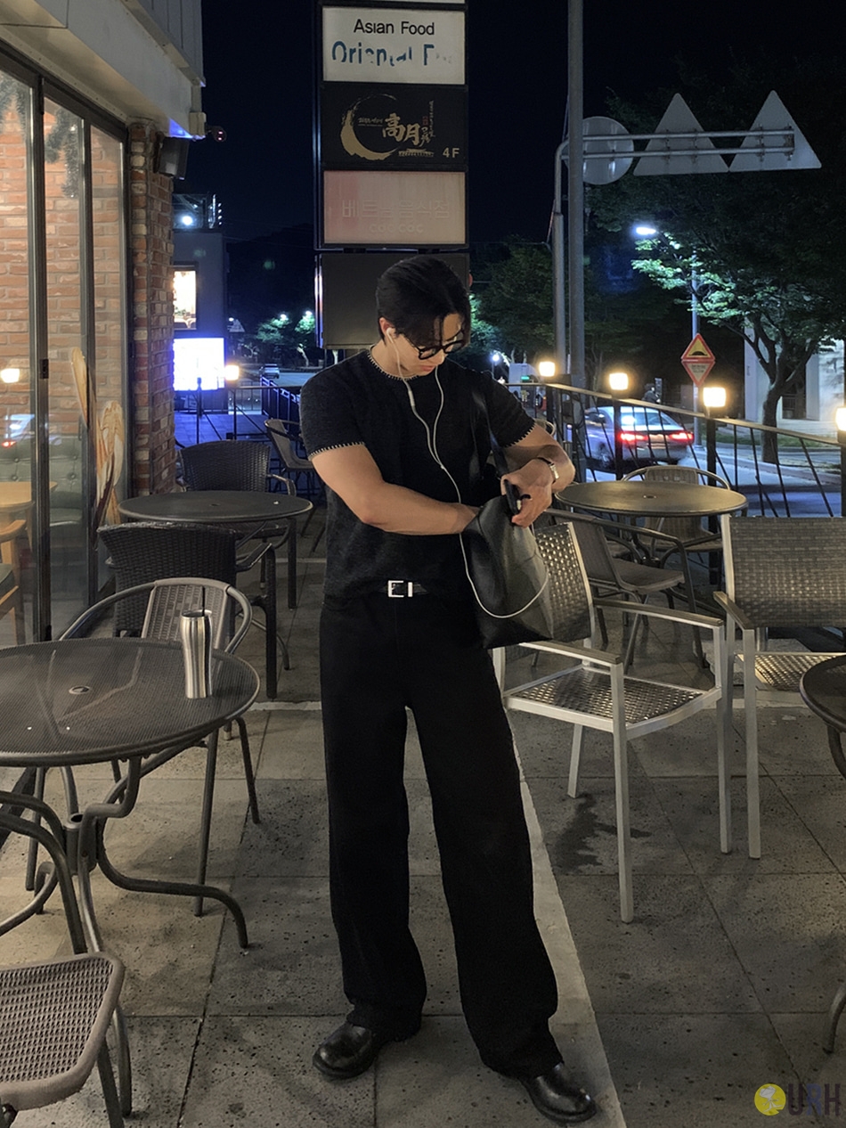 【100%保證韓國直送】Raven Stitch Crop 撞色針步鎖邊修身短袖針織衫 👕 [6 color] RL115155