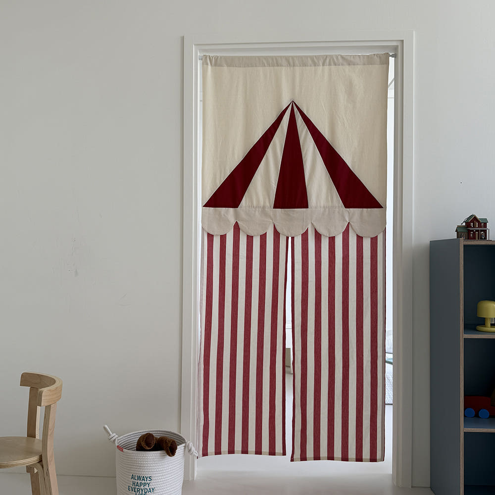 Circus door curtain - Red