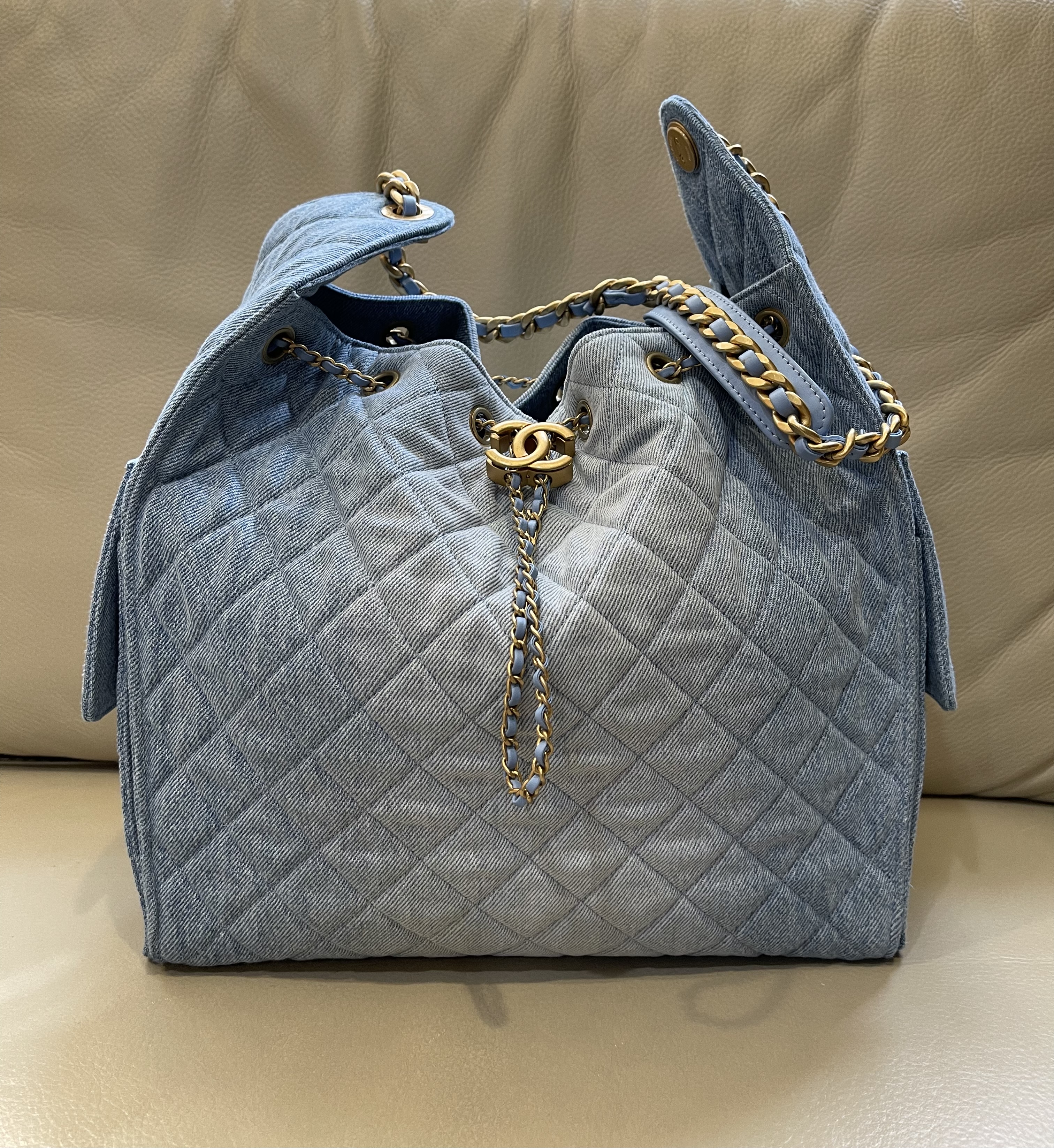 Pre-owned CHANEL 25 Hobo / Product Code: 26031411