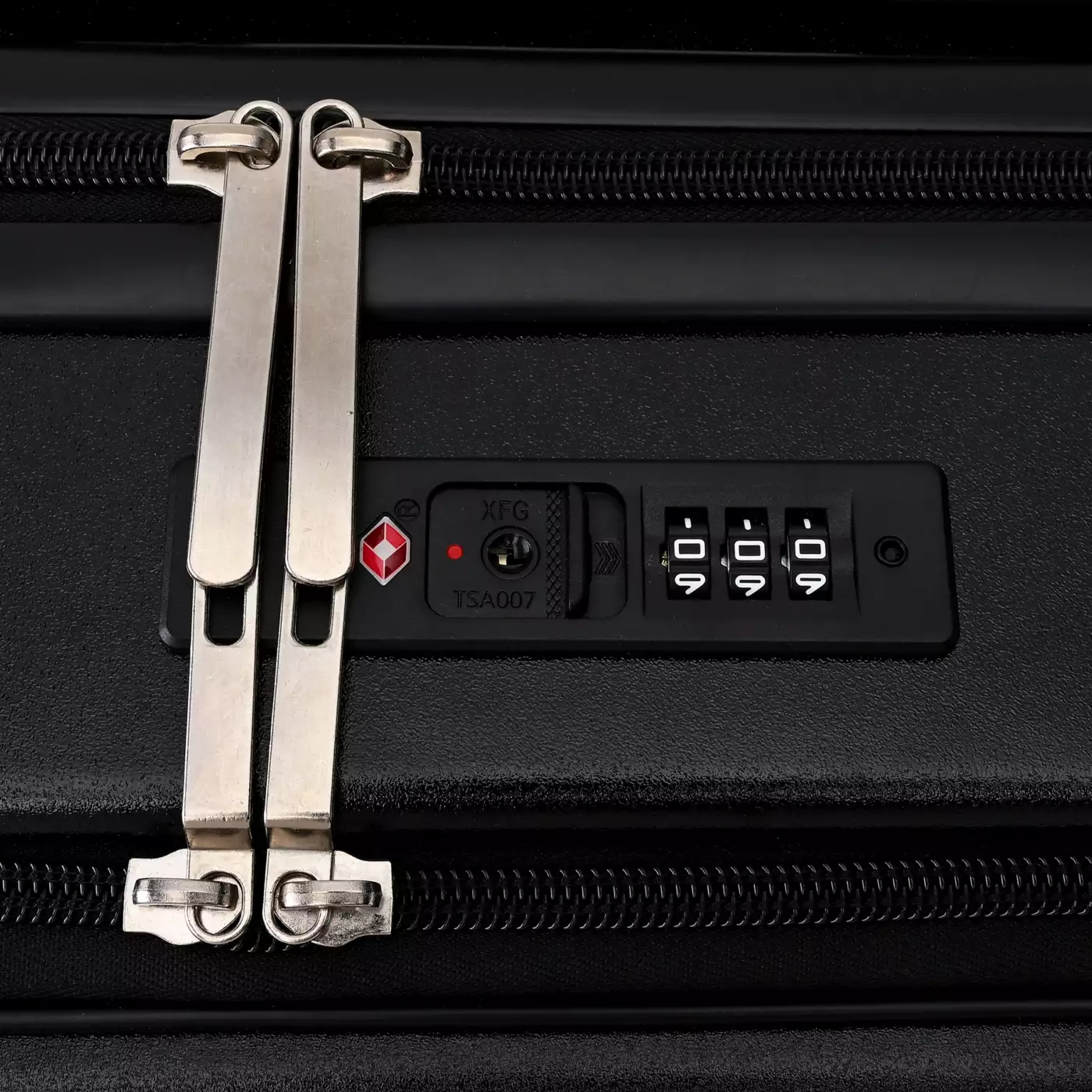 🌸 【預訂】Mickey 黑色行李箱 (S) - Disney Magical Travel