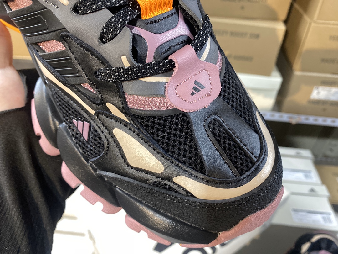 Adidas XLG Runner Deluxe JP5765