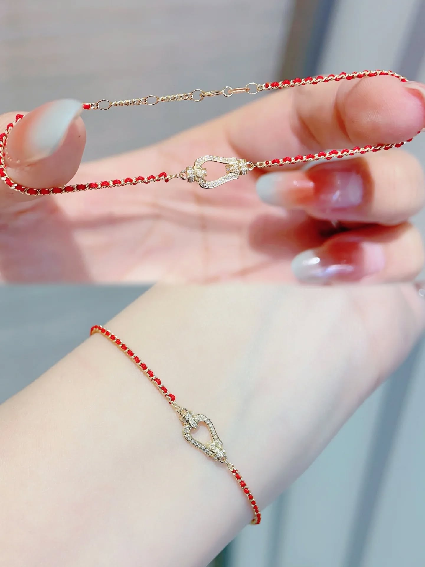 本命年紅紅火火馬年暴富紅繩安排上❤️ 今年最愛紅繩 18k金天然鑽石紅繩手