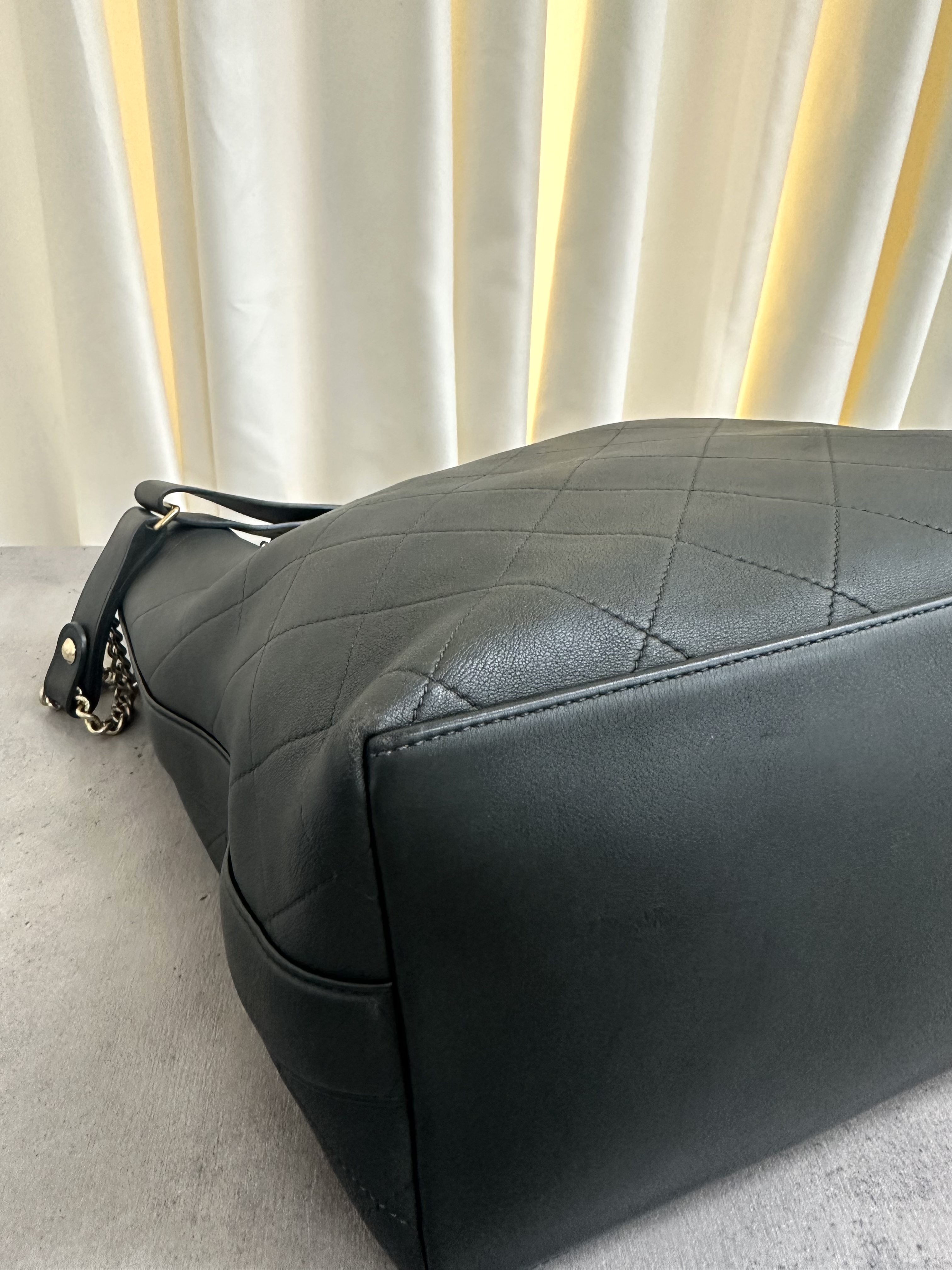 Pre-owned Chanel On My Shoulder / Product Code: 26012301