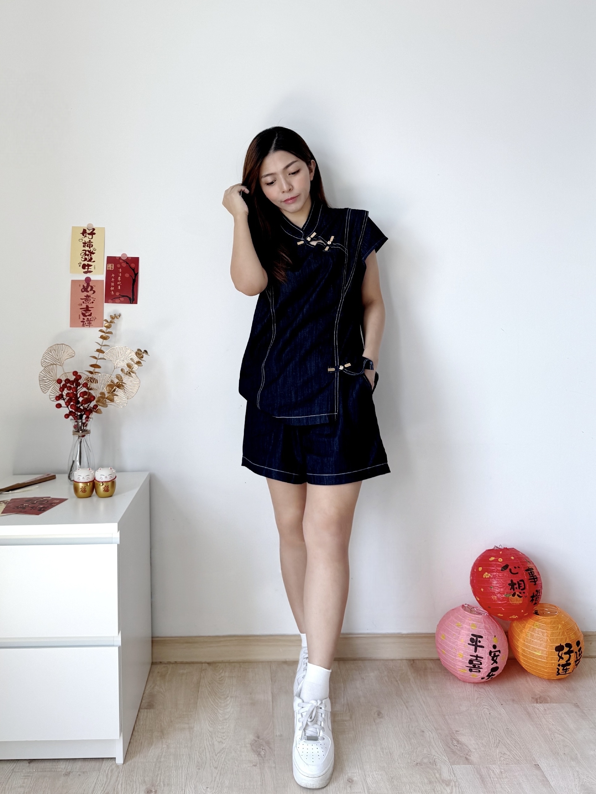 Ru Yi Oriental Denim Set “如.意” 新中式盘扣设计牛仔上衣+短裤套装 (2 Colours)