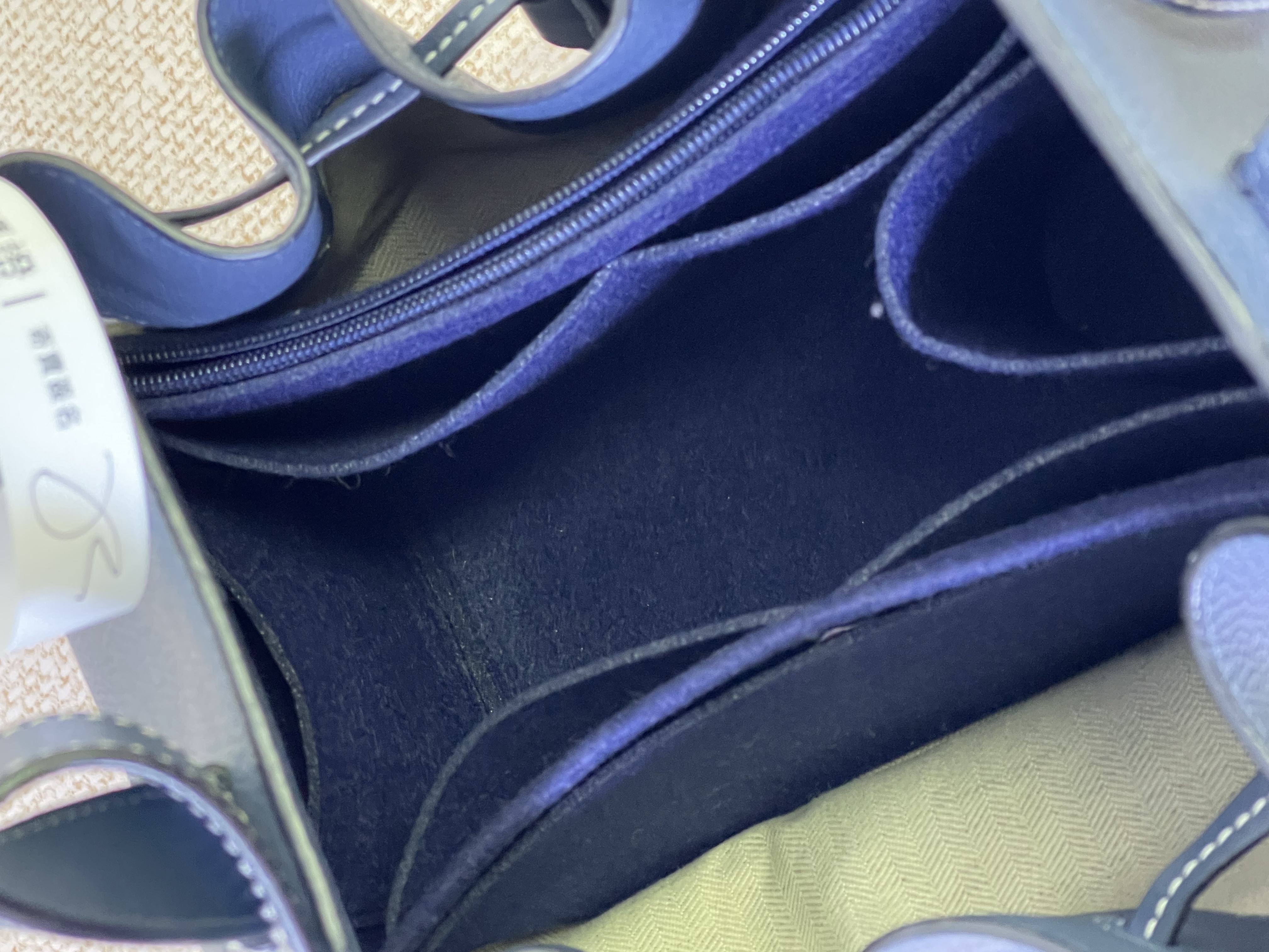 Pre owned LOEWE Hammock Mini / Product Code: 26031104