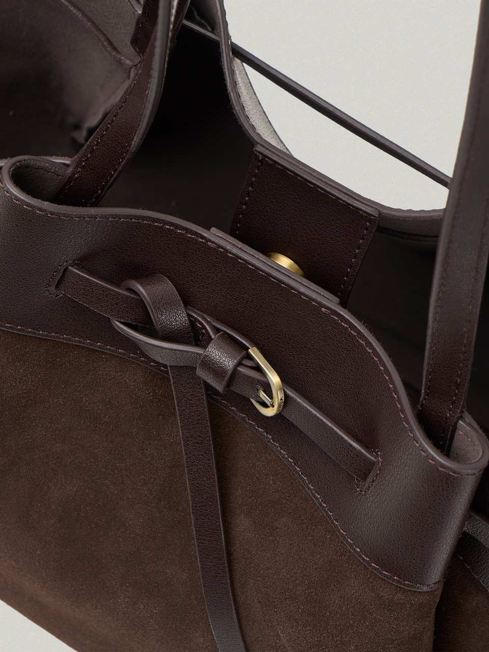 ANTHOS BAG-SUEDE (BROWN)