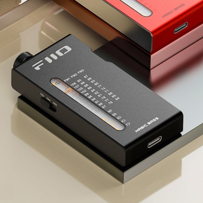 FiiO RR11 Portable HiFi FM Stereo Radio with 3D Bass and Analog Tuning