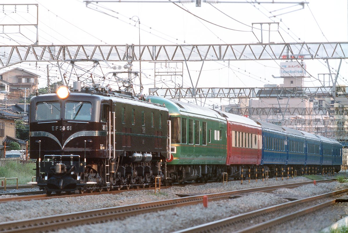 Kato 3038 禦召EF58•61機車