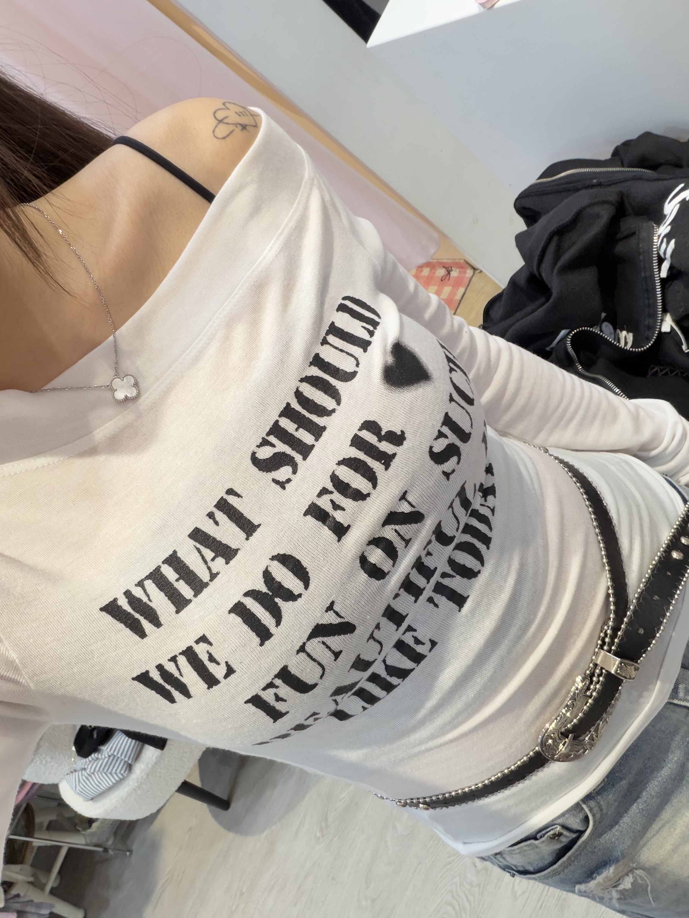 已售罄❌韓國斜露膊字句打底衫