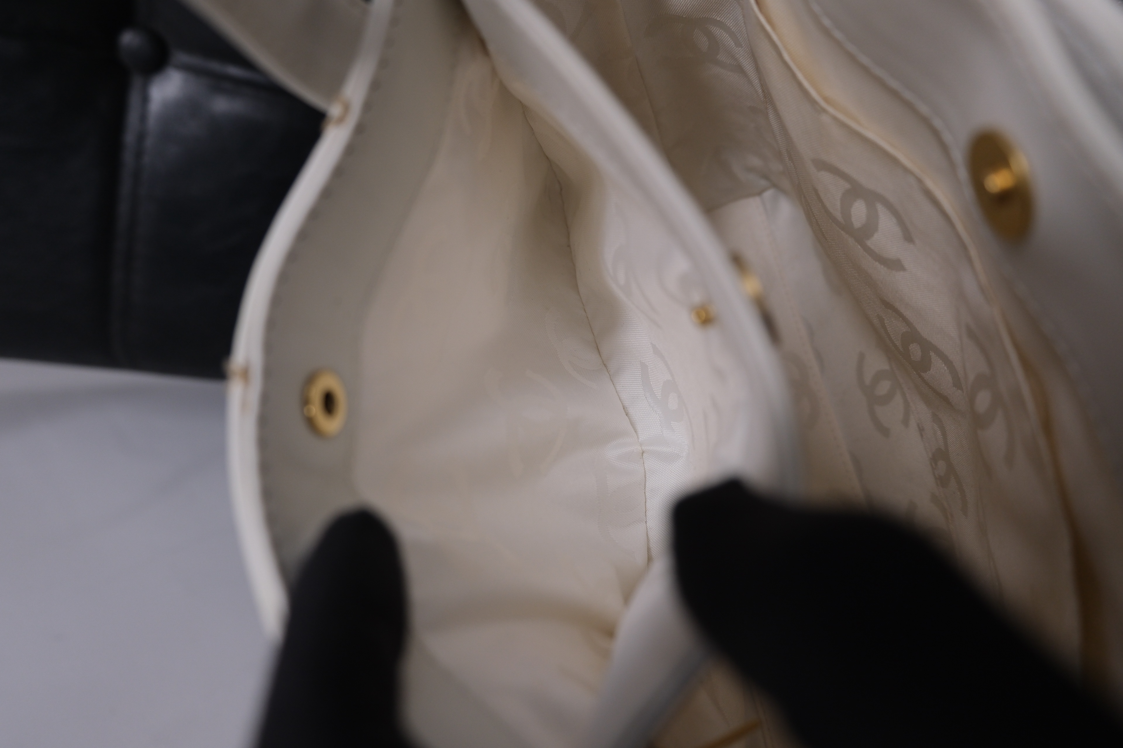 Chanel Wild Stitch Lambskin Tote bag White Gold 