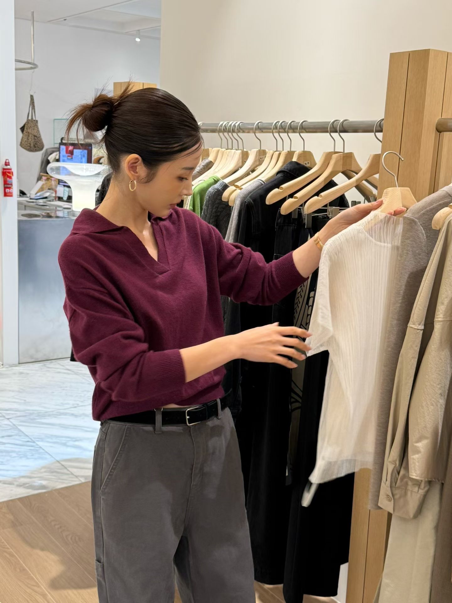 Polo vneck knit top