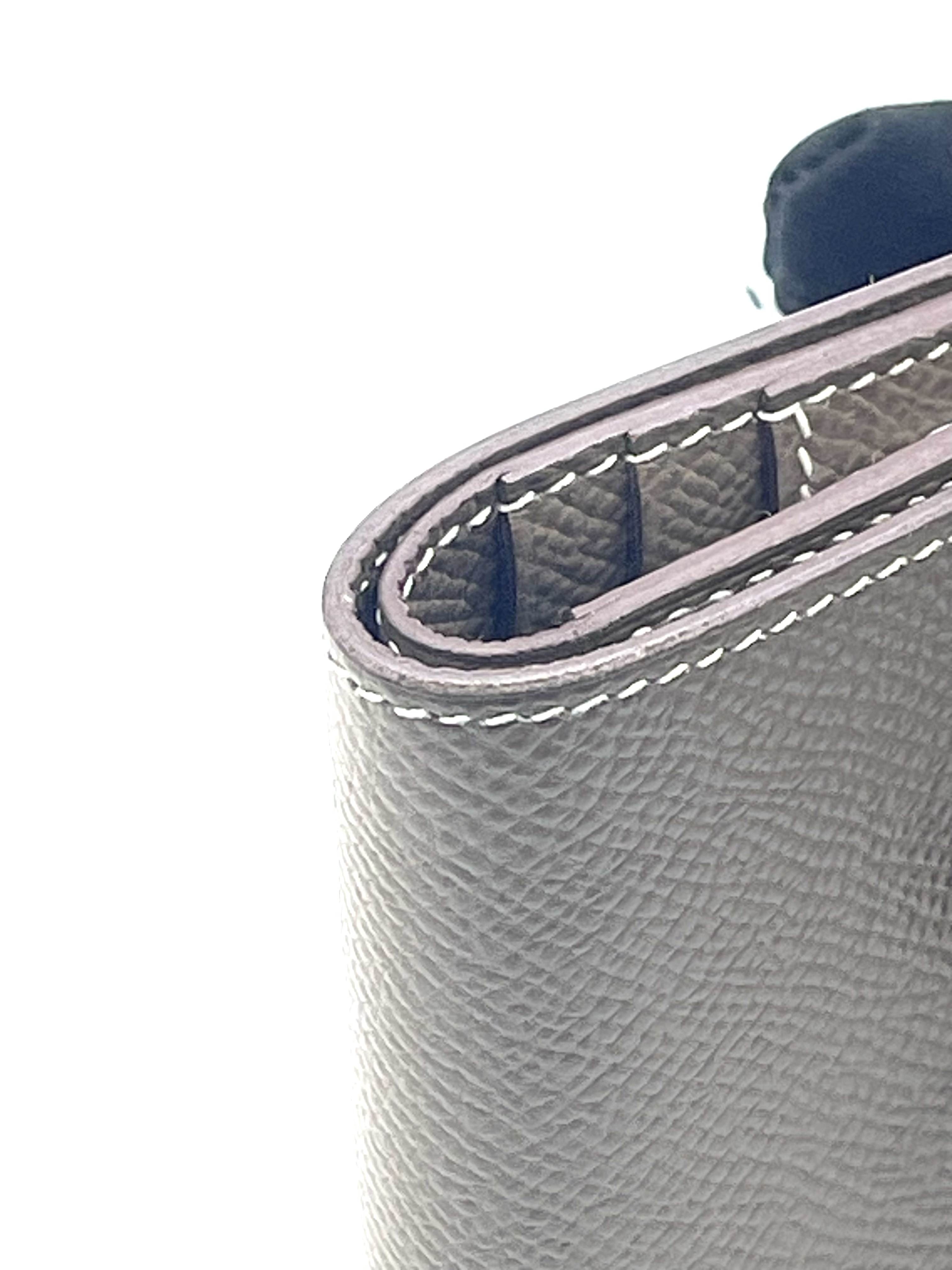 Pre-Owned Hermes Wallet Stamp U / Product Code: 26041203