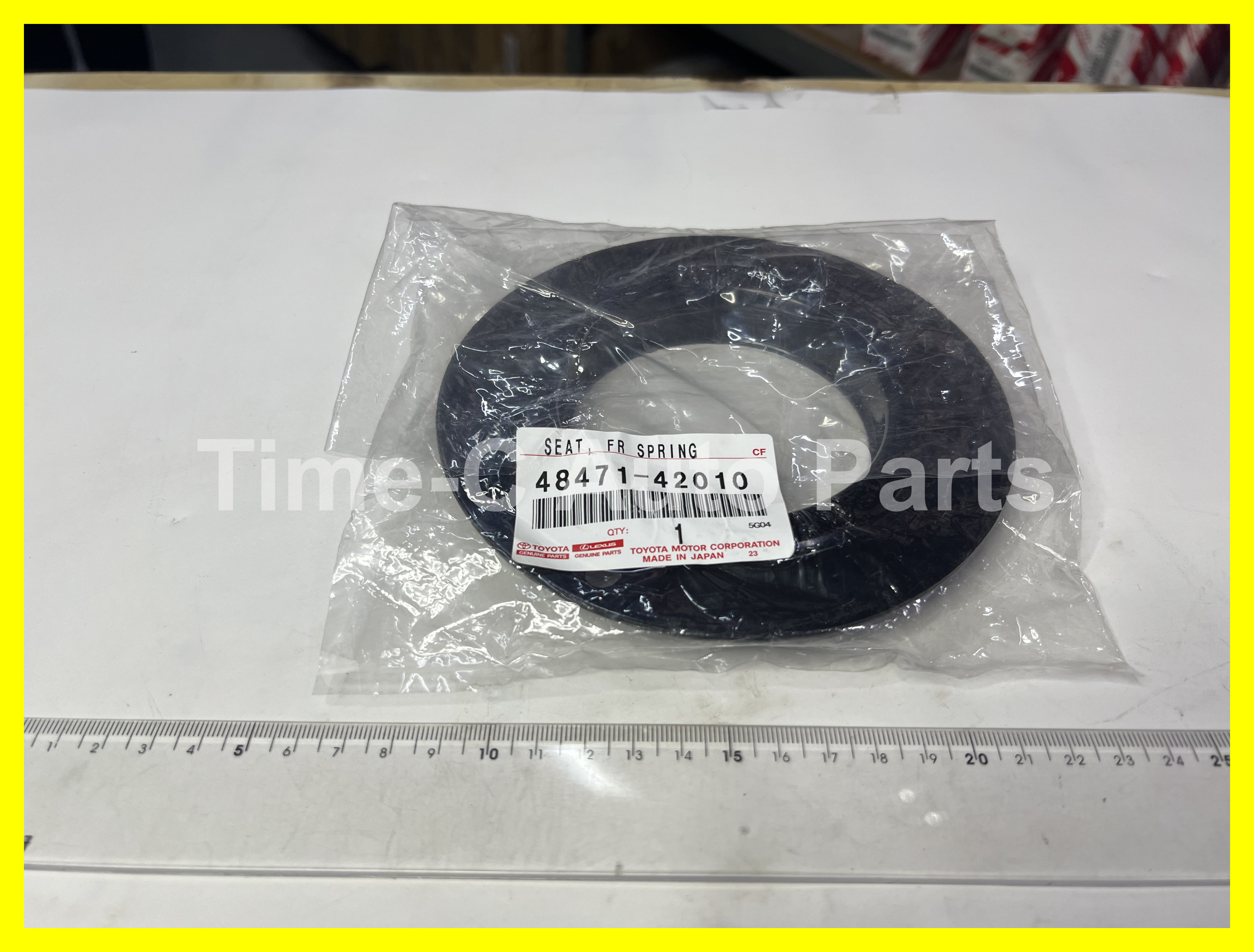 頭塔頂下墊片 48471-42010 - Toyota Noah Voxy 70系