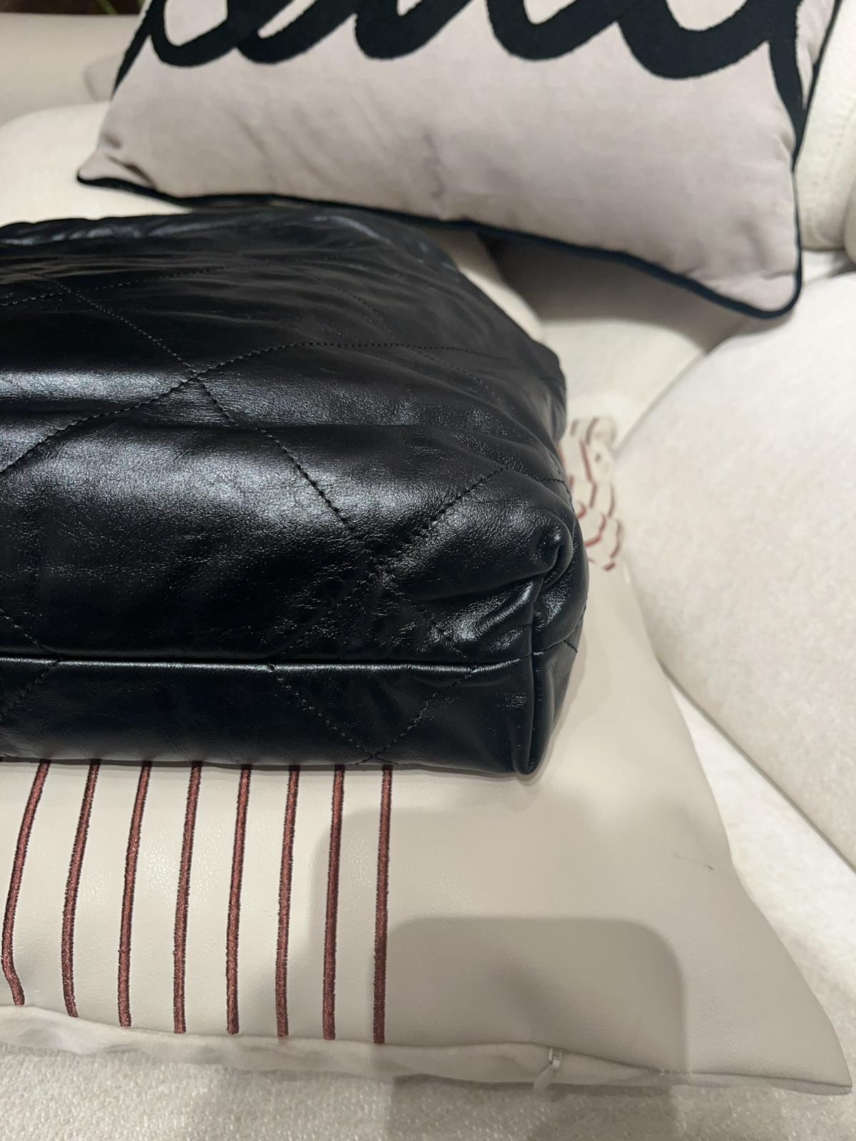 Chanel 22 Small AS1160 黑色牛皮，金鏈100%Uthentic, 98%New ✅晶片✅Dust bag✅Pouch