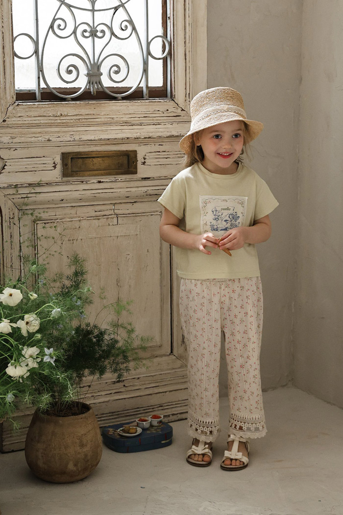 🇰🇷Puella_Flo tee