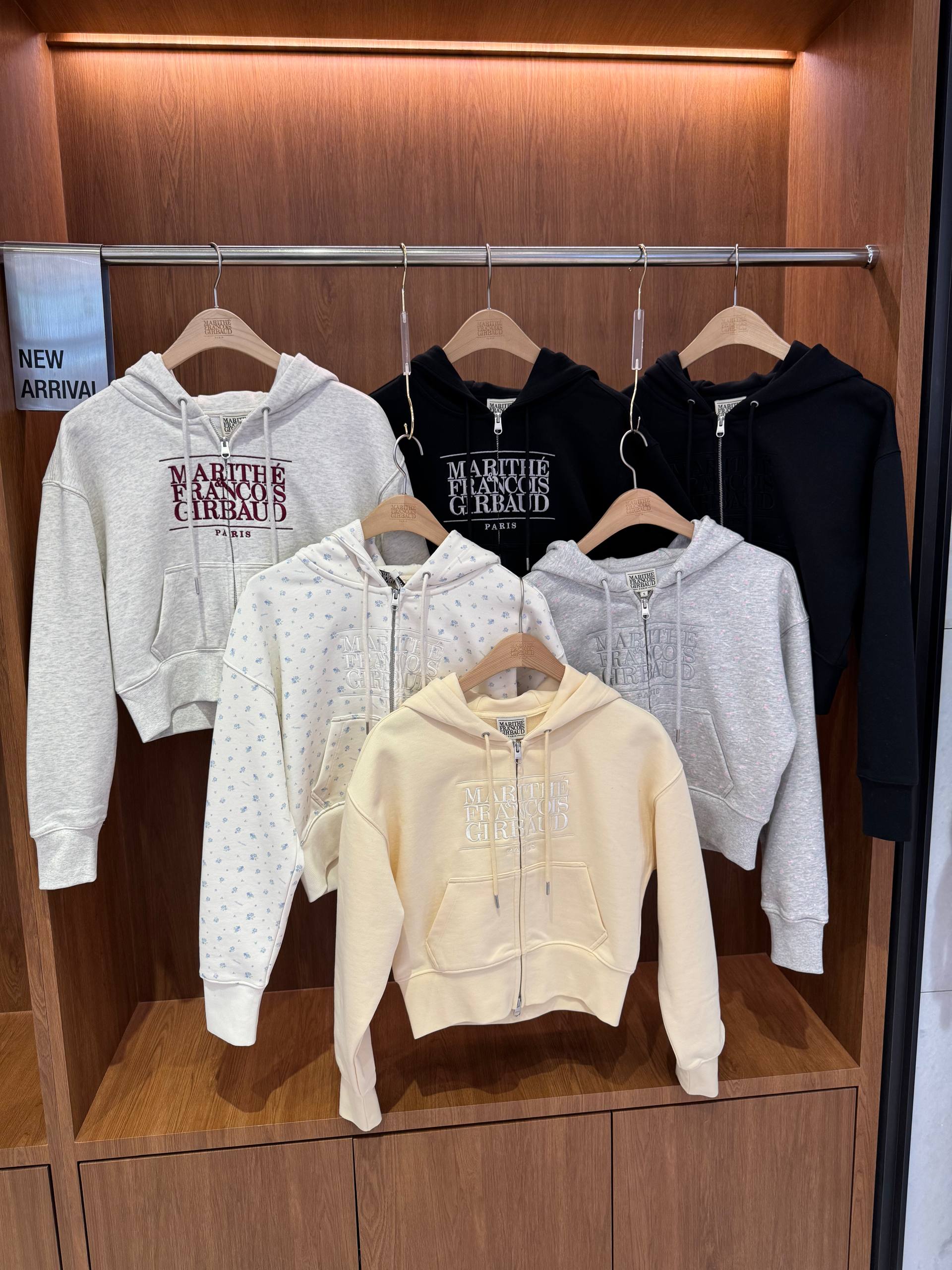 🇰🇷Marithe 女款拉链外套✨