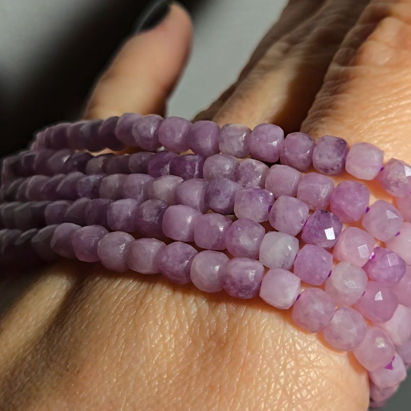 Faceted lepidolite bead bracelets - JW84