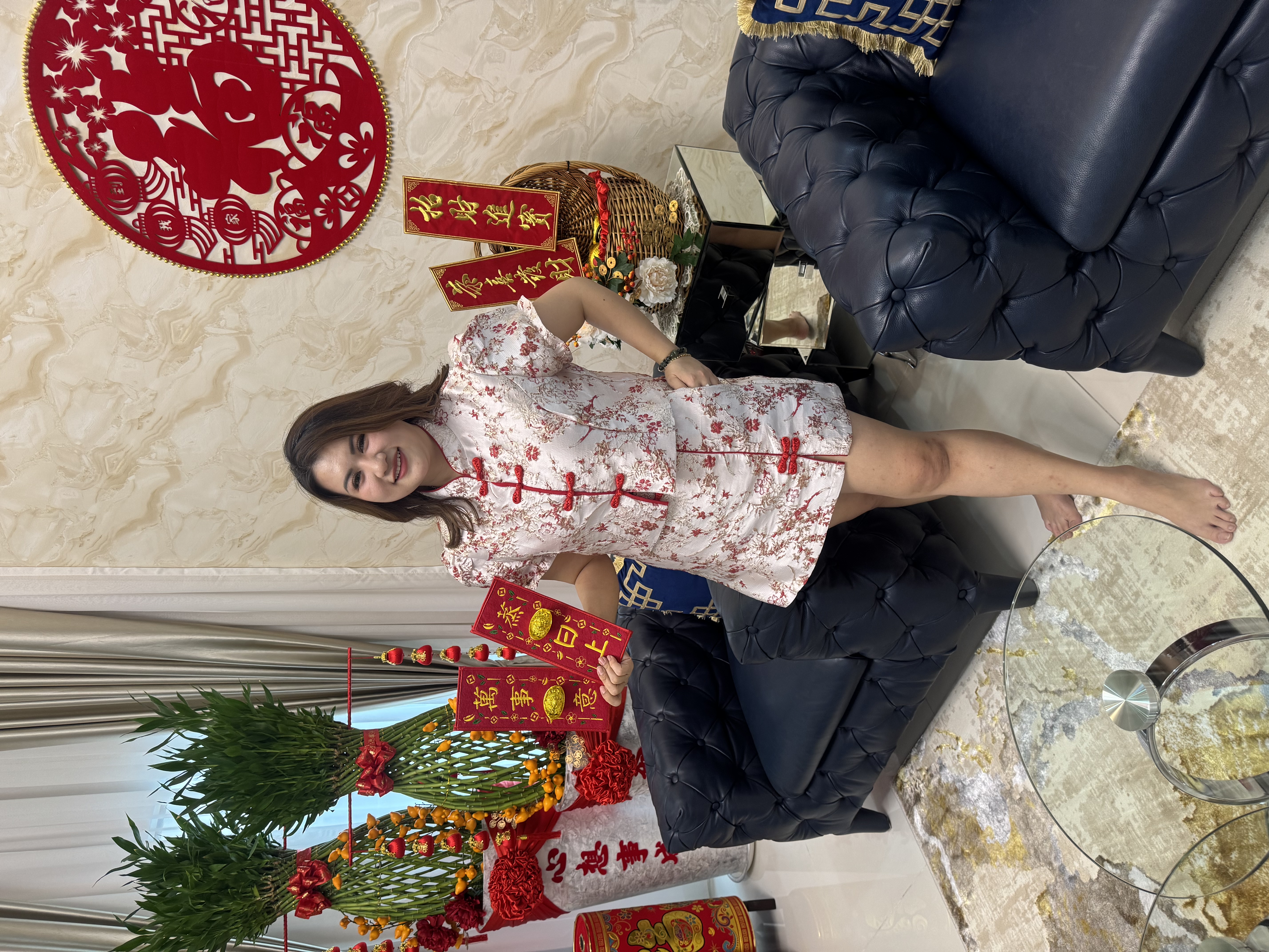 R01(R01) 独家款女款CNY高级感提花前排盘扣上衣与短裙红套装