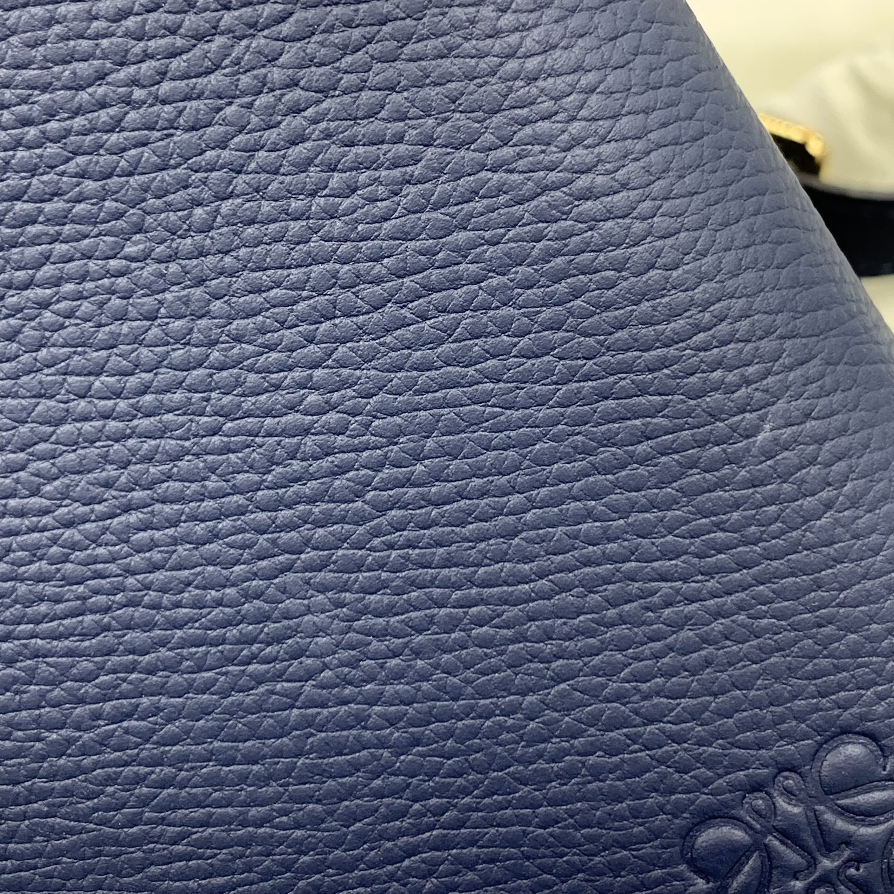 💙Loewe荔枝紋深海藍Mini Gate