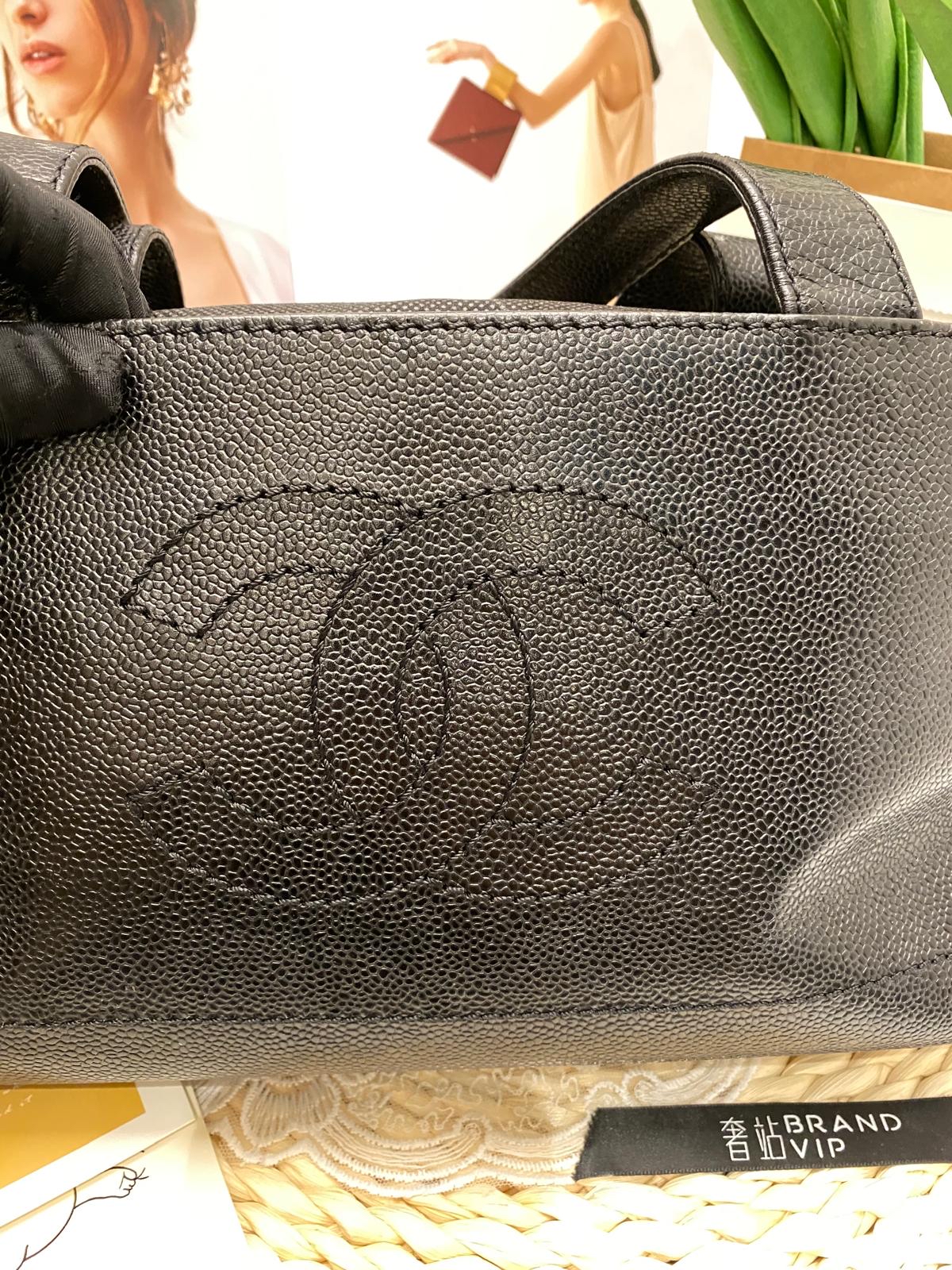 Chanel Caviar Leather CC Shoulder Bag