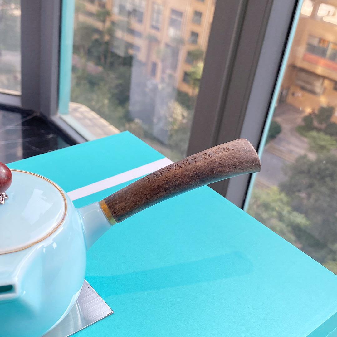 $298套。Tiffany羊脂玉茶具套裝