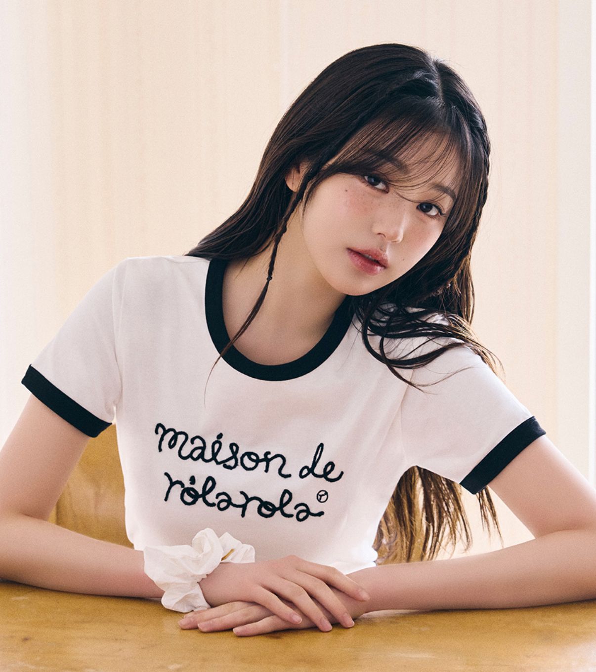 🎀Rolarola 🎀 MAISON DE ROLA EMBROIDERY OFF SHOULDER KNIT 張元英同款 原價89000won 獨家折扣優惠 White / pink / charcoal Free size