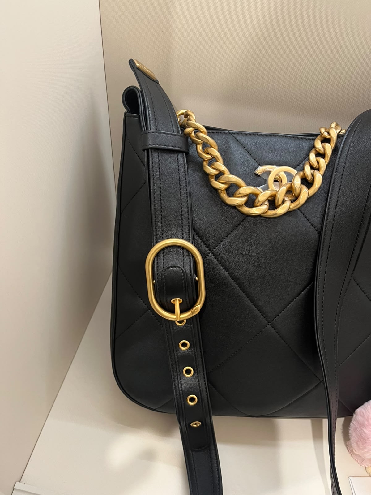 Chanel easy mood Hobo Bag AS2844 bucket bag,100%Authentic, 98%New ✅香港專門店收據✅晶片✅Dust bag✅Box