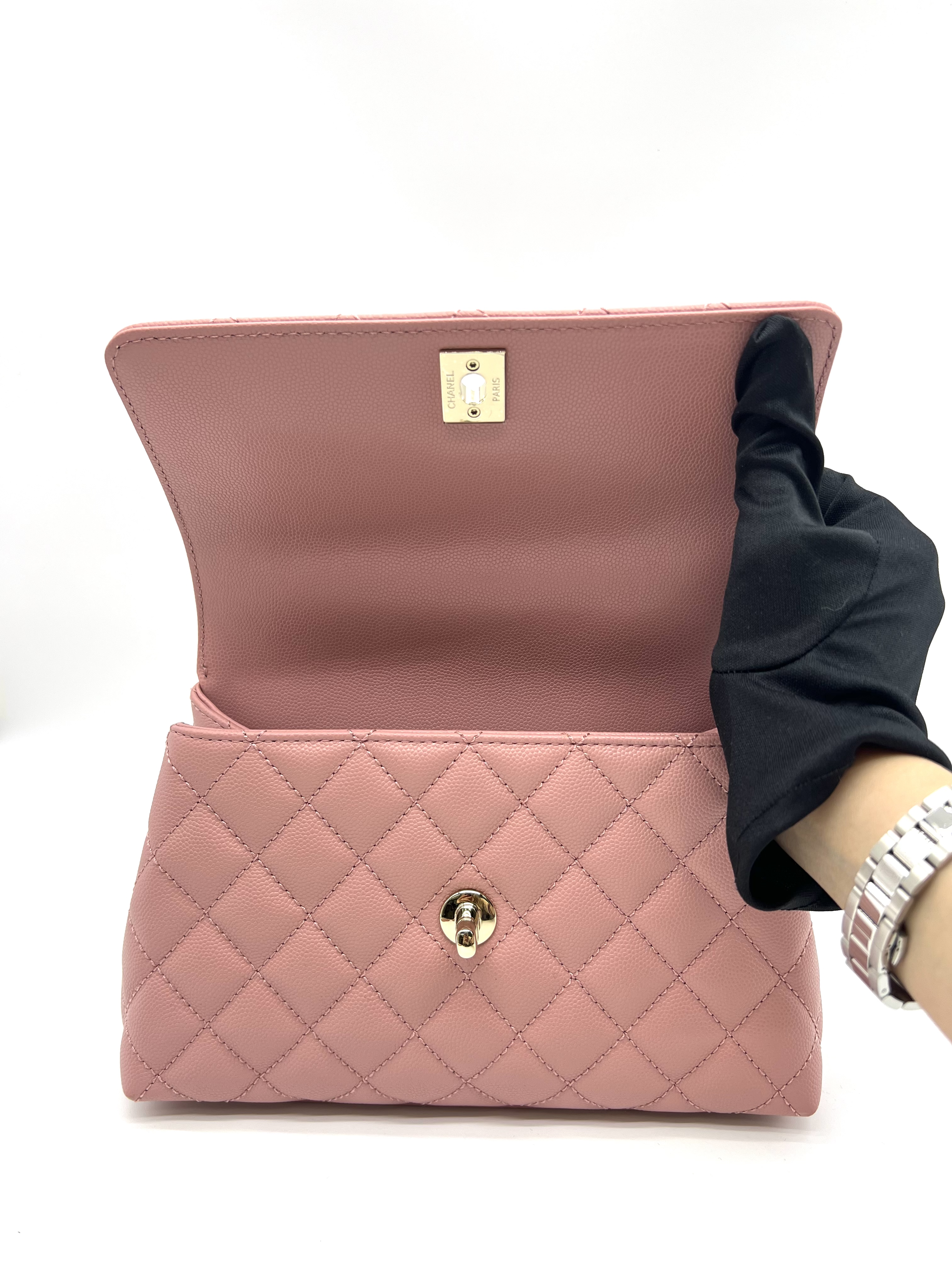 Chanel Small Coco Handle Flap Bag / Product Code: 26031709