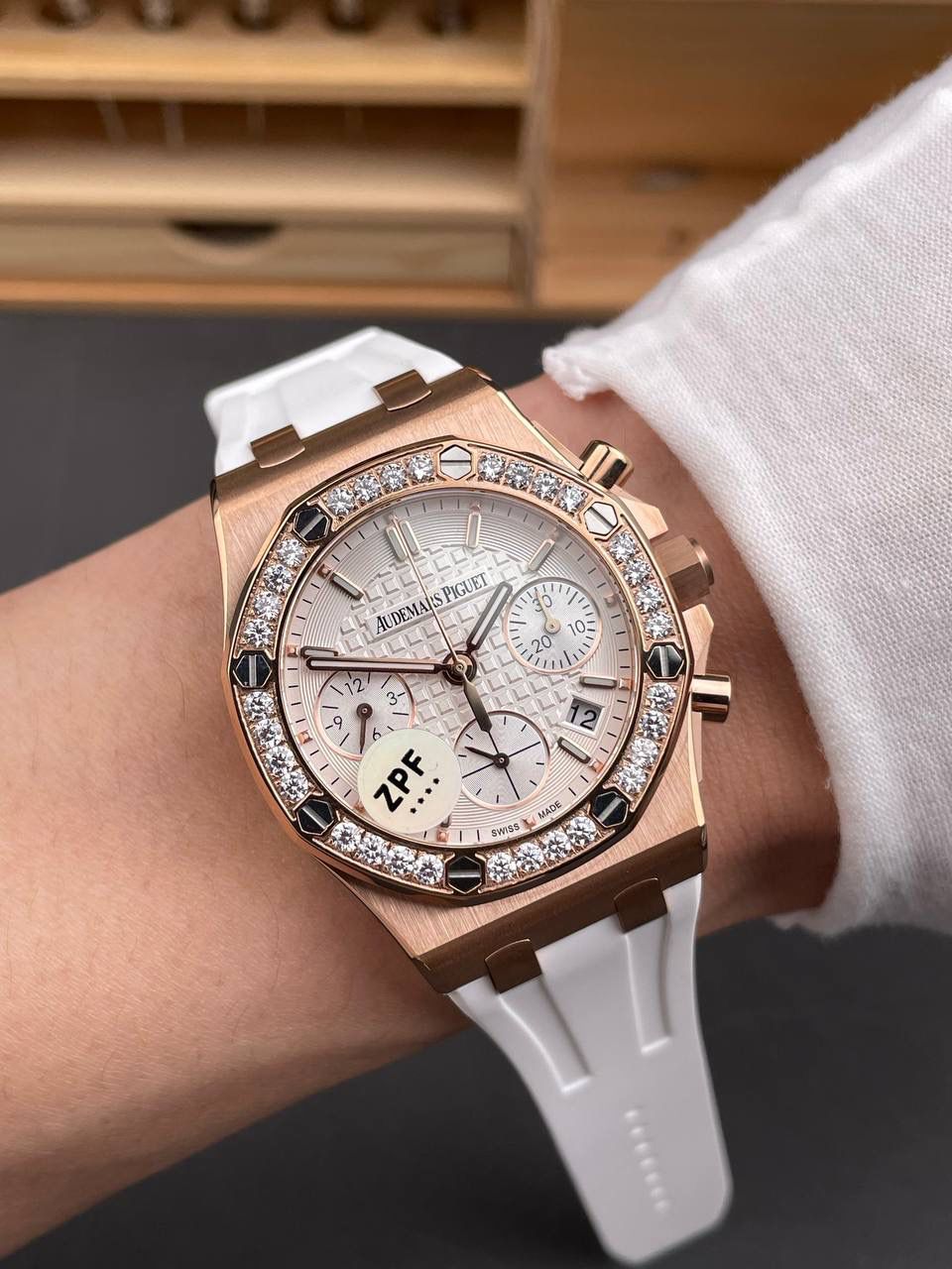 🚀皇家橡树26231 玫金白盘/37mm/7750机💯