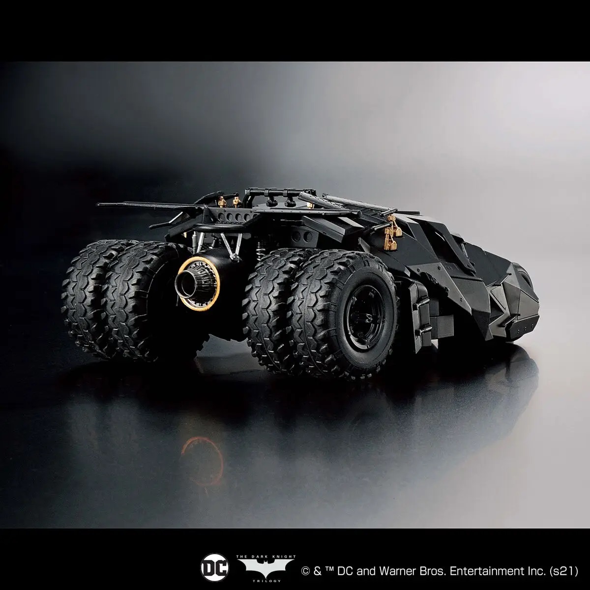 1/35 SCALE Batmobile (Batman Begins Ver.)