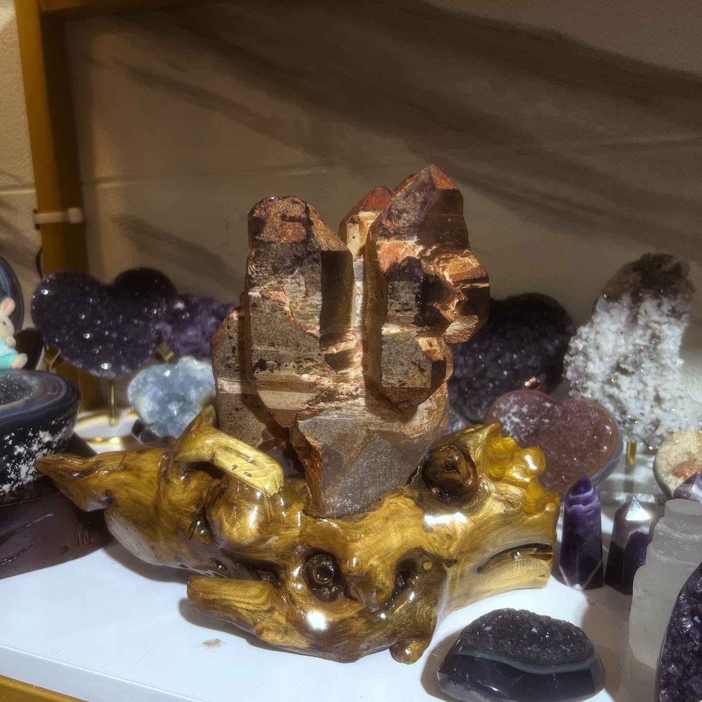 紅泥骨幹城堡連筋雕座