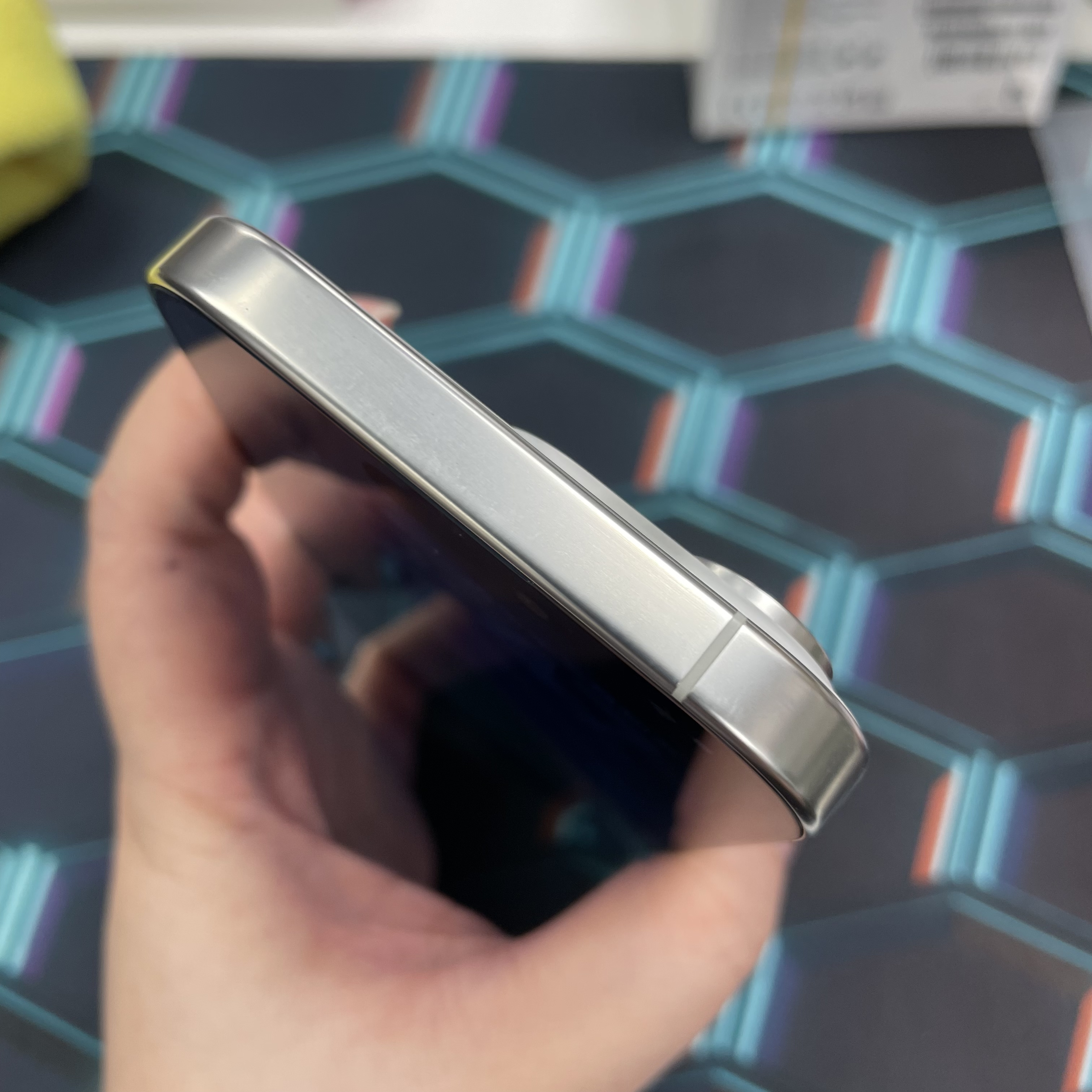 *6405 16 pro 勁靚機 256GB 電90 白色 white