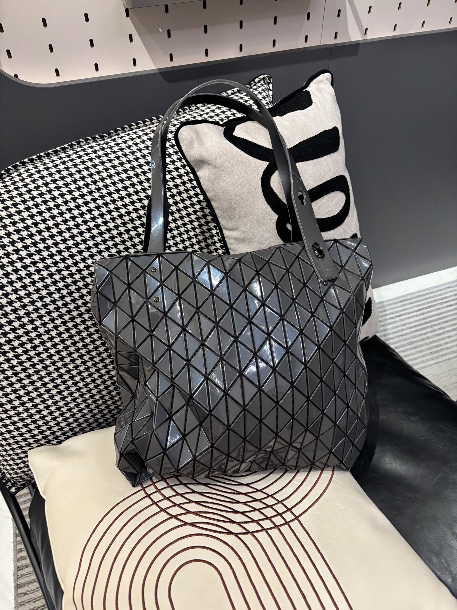 ISSEY MIYAKE bao bao Boston bag 100%Authentic ,98%new✅dust bag