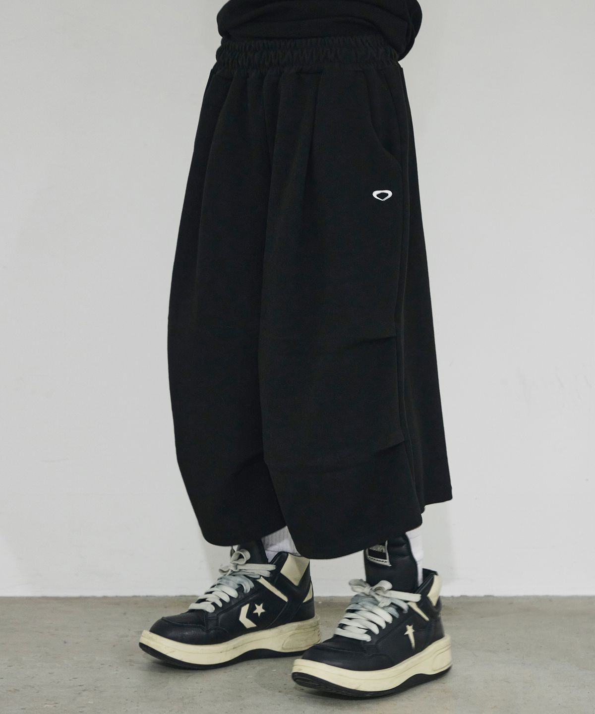 🇰🇷訂購｜SCALLYWAG 26SS｜Parachute Bermuda Training Shorts  2色 