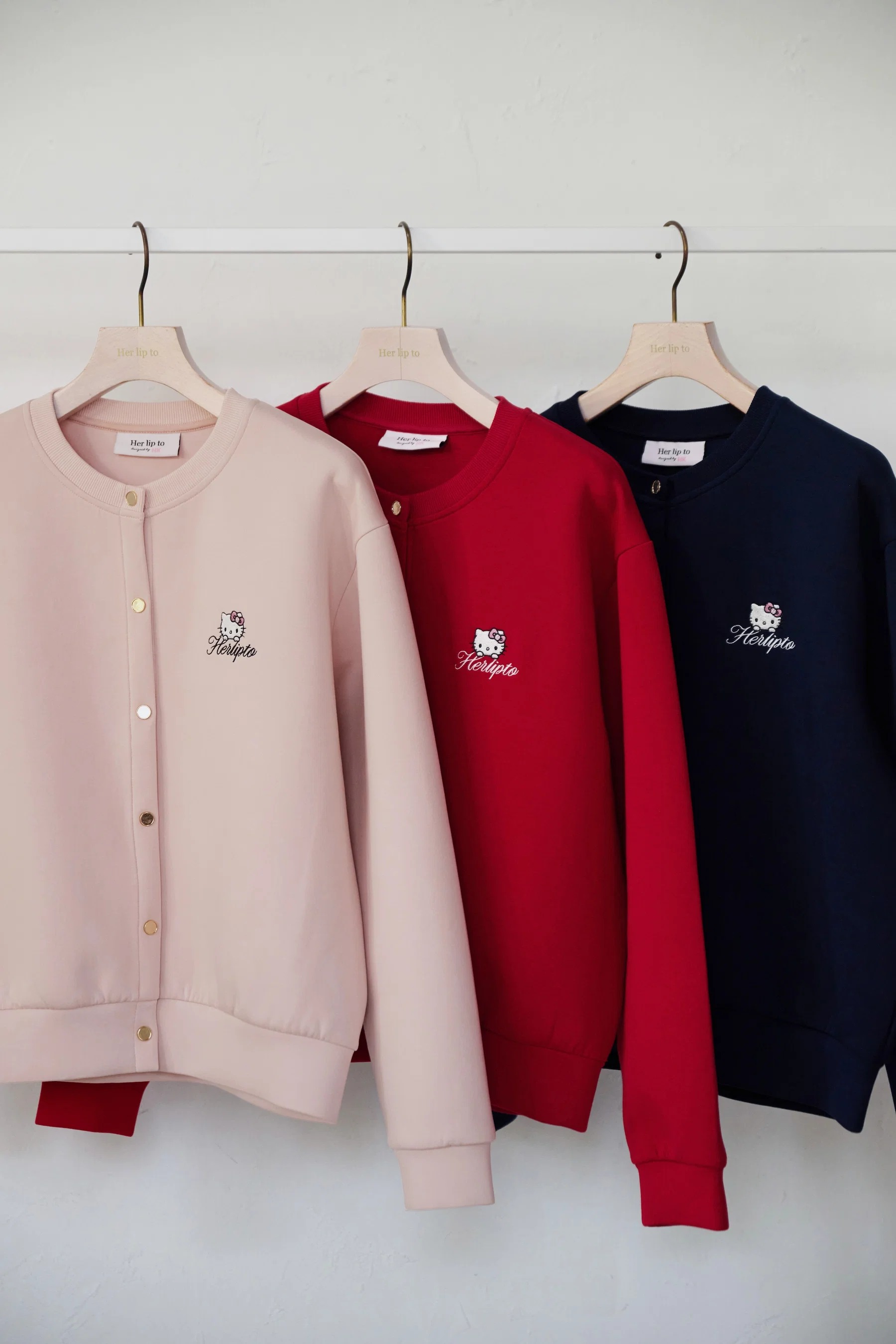 🎀【預訂】Her lip to × Kitty Gold Button Cardigan P