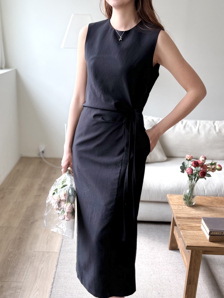 Gathered Waist Tie Dress (Black)