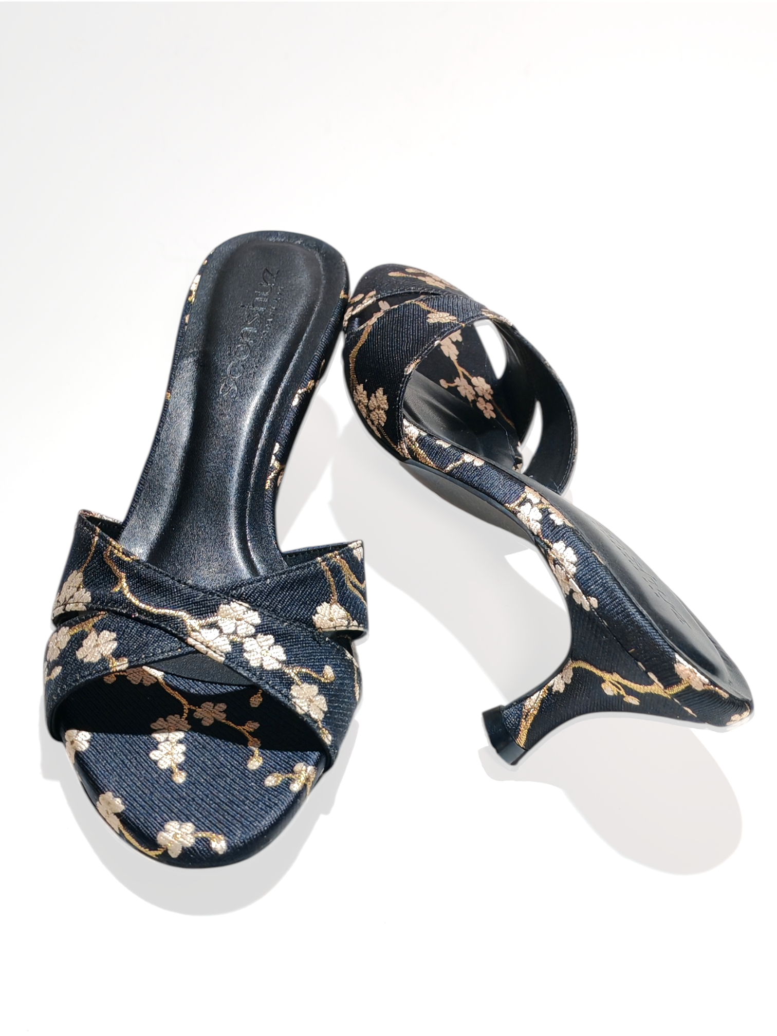 REYNA 50 BLACK BROCADE