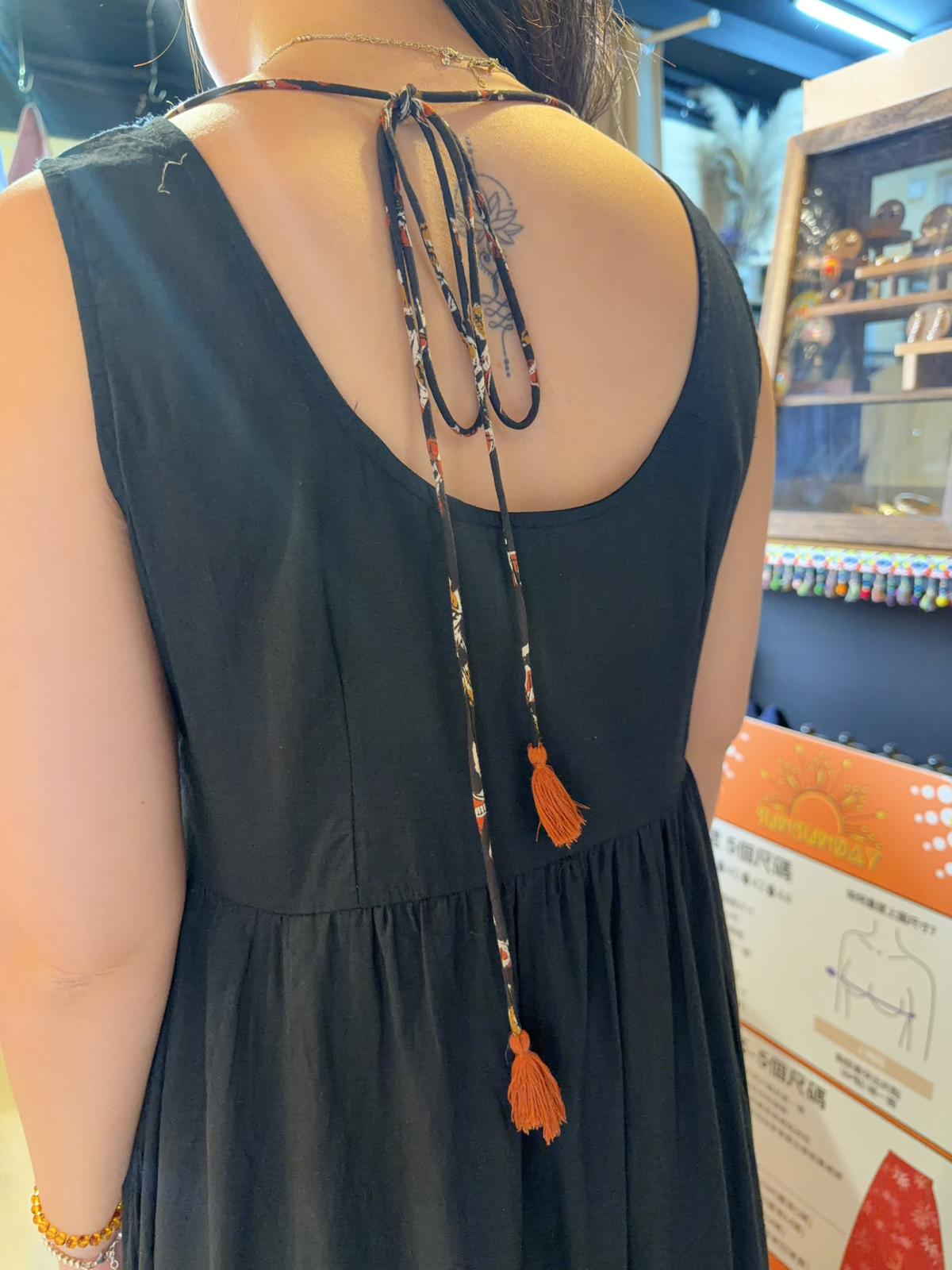 Simple Black x Floral Block Print Edge Sleeveless OP 51" #1354