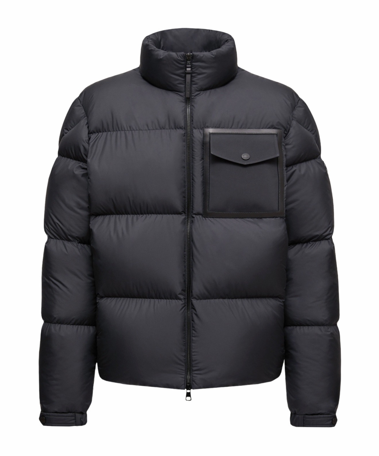 Moncler 男士 長袖羽絨服0 1 2 3 4 5 6碼模特身高 189 釐米，穿 3 碼 