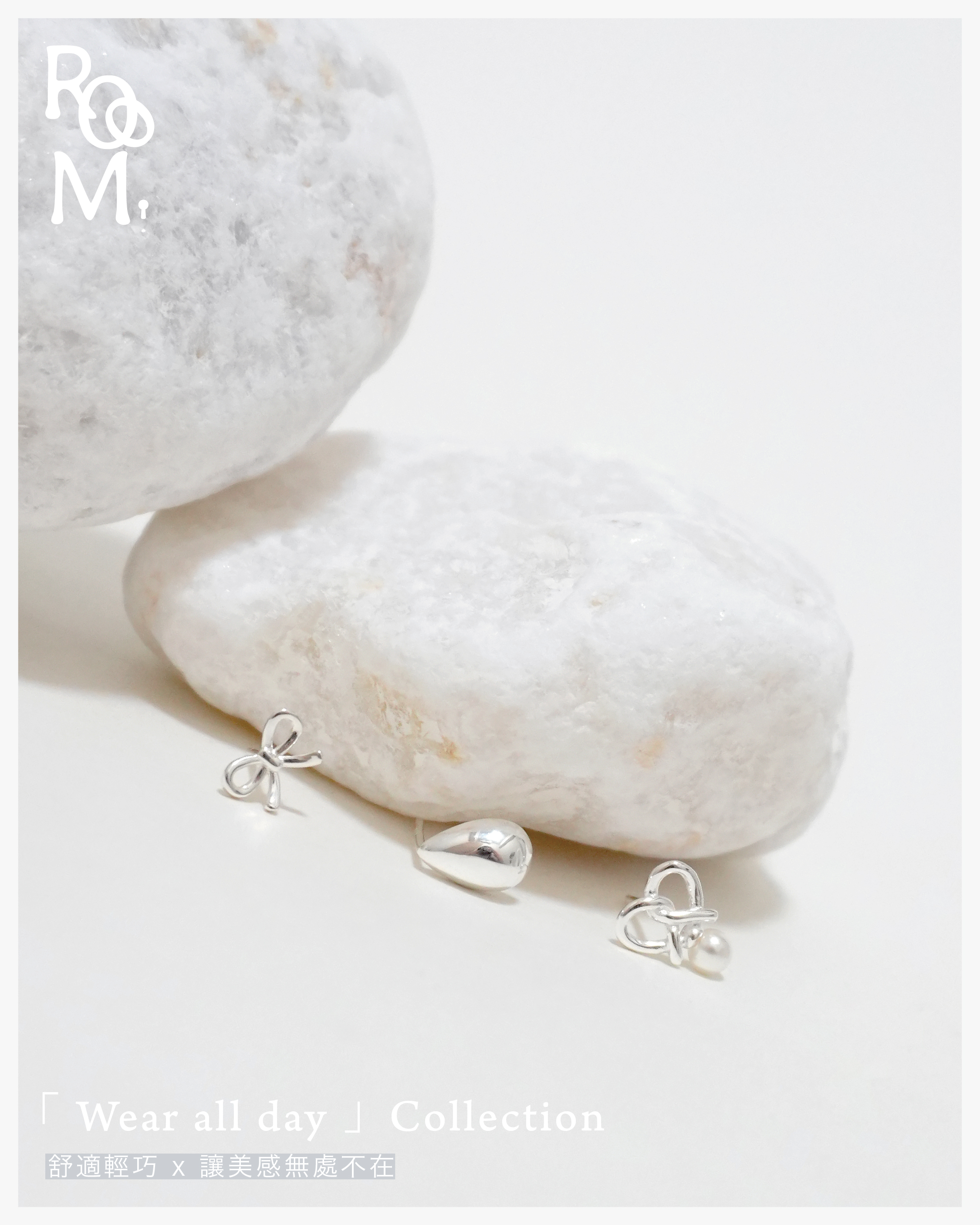 Petite Bow Earrings