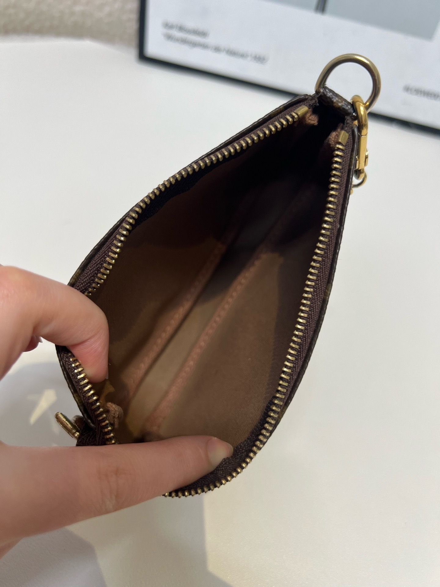 【預訂貨品】LV中古老花麻將包