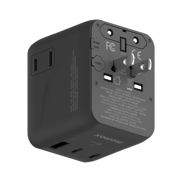 Momax 1-World² 20W 三接口旅行充電插座 UA26