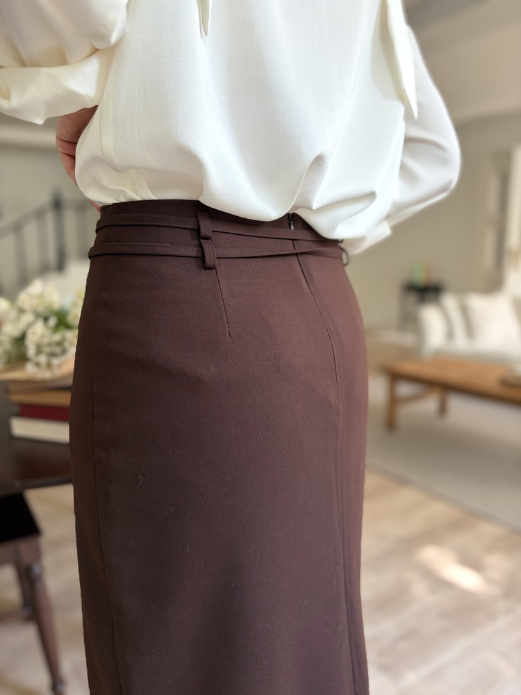 Double-Loop String Belt Skirt (Brown)