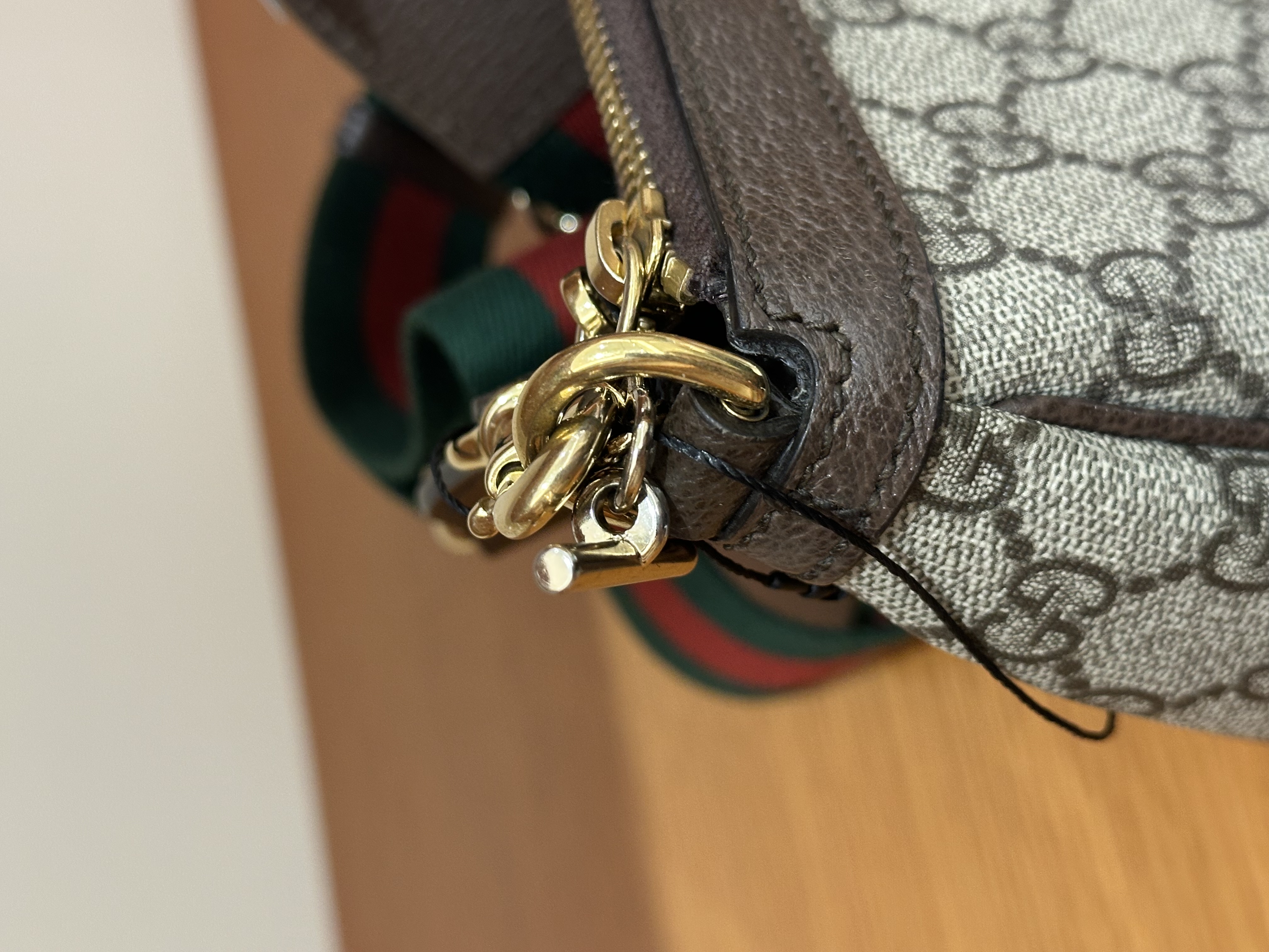 直播貨品 |  [1個-$100 2個-$300］HH32