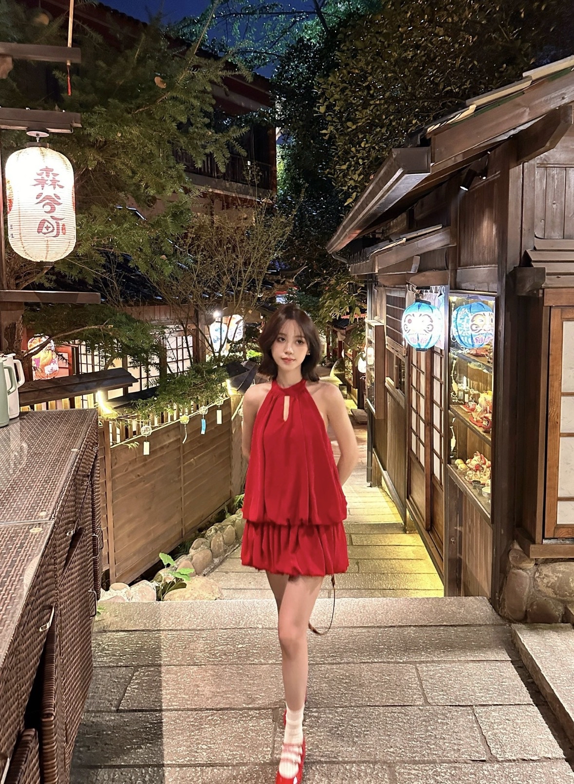 DR441辣妹露背挂脖