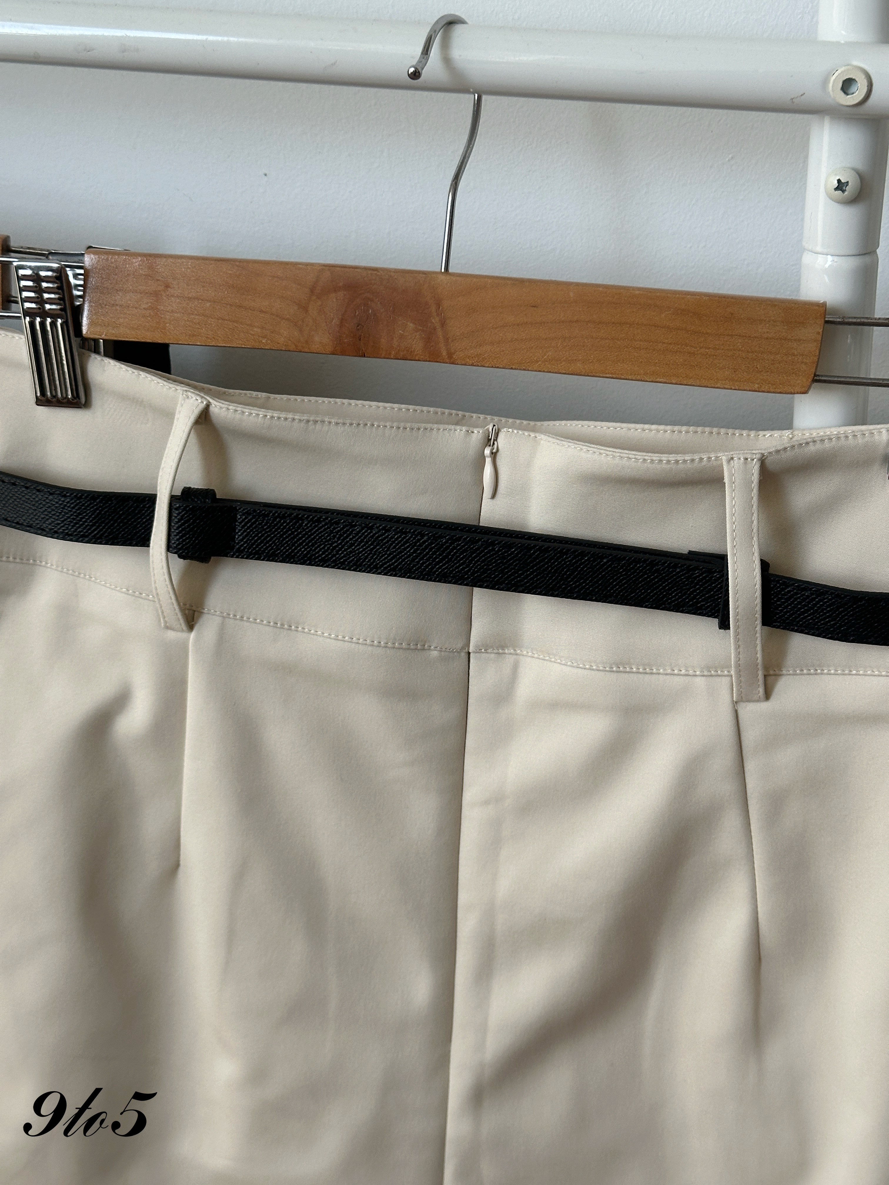 S1919 A Line Short Skirt - Black & Cream