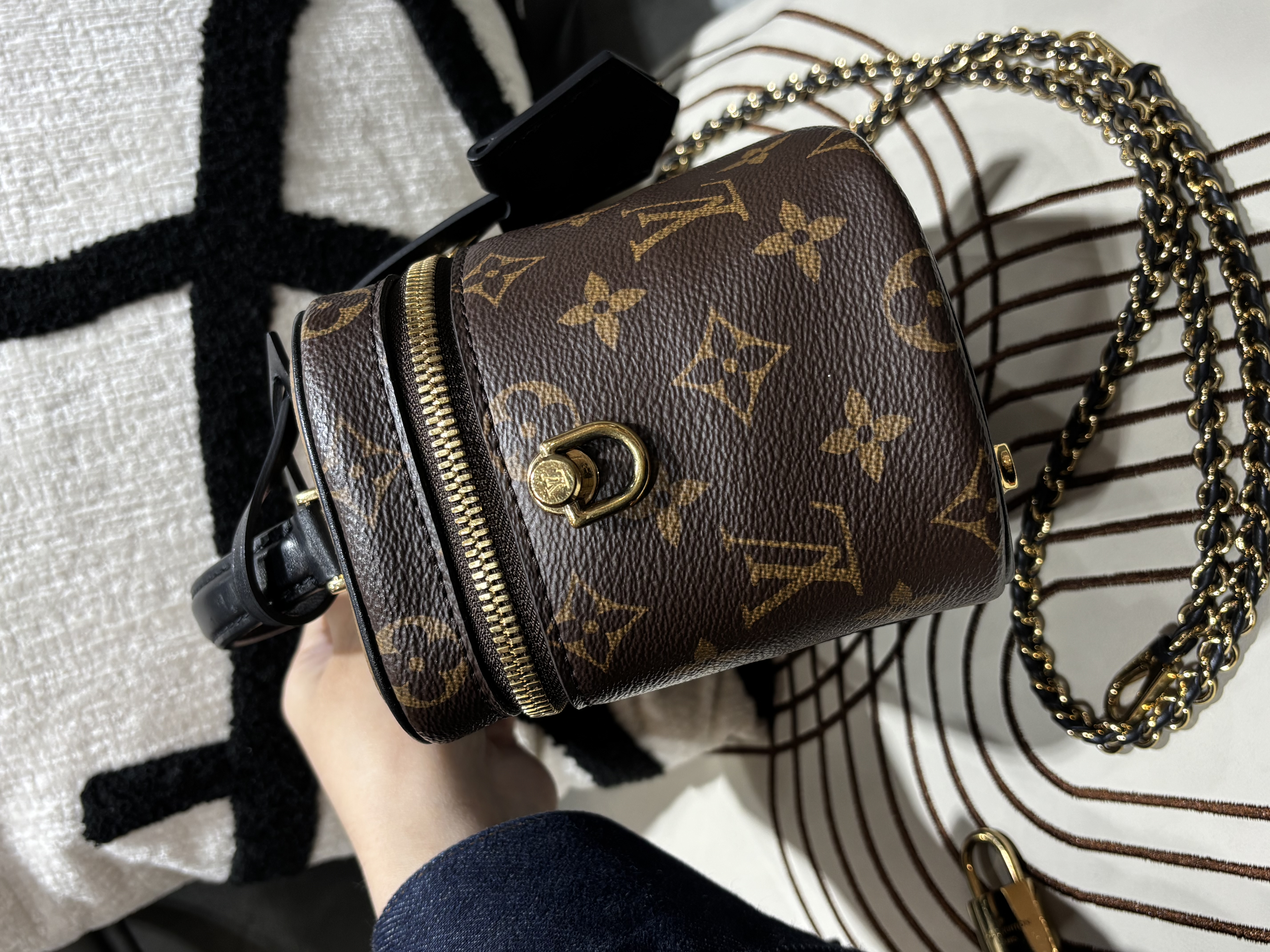 Lv Vanity PM Vanity Case M45165, Monogram Reverse 100%Authentic,92%new  ✅key lock ✅dust bag  