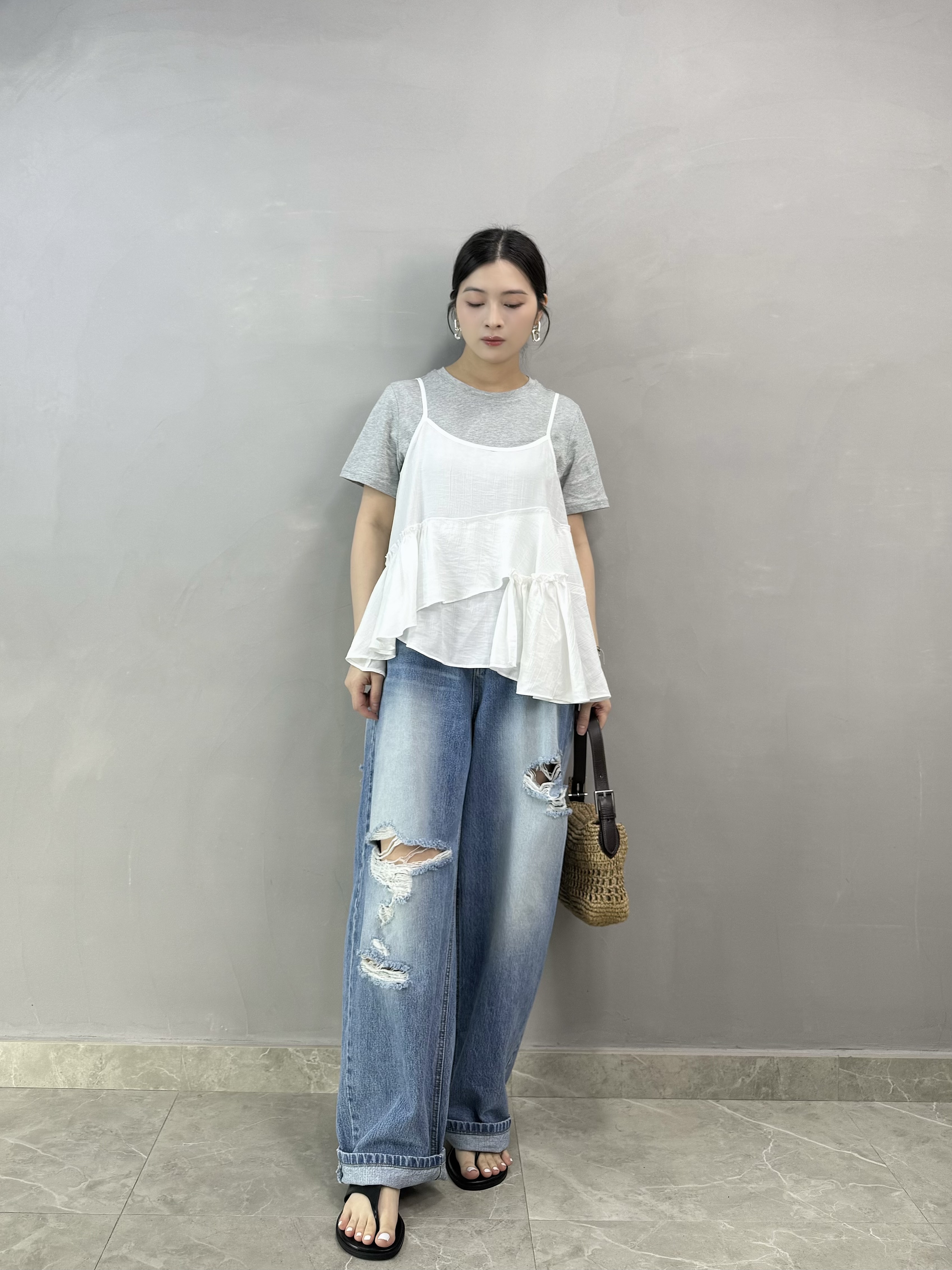 Q75 吊帶ruffle+Tee set
