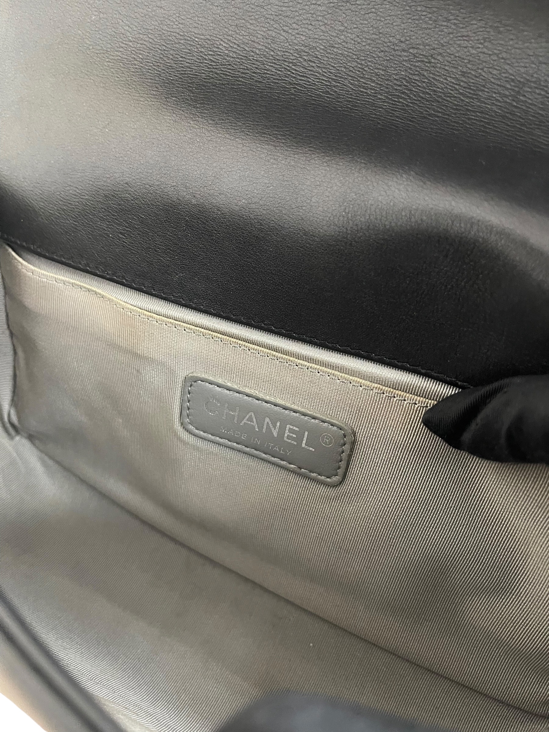 Pre-owned Chanel Boy / Product Code: 070407